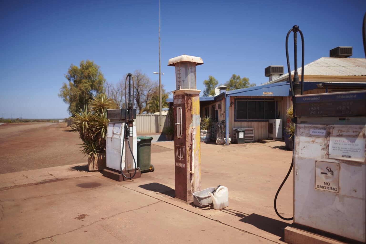 A rusty service station in the outback.